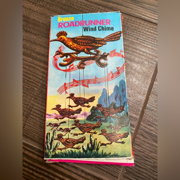 Vintage Roadrunner Wind Chimes NWT - Picture 2 of 3